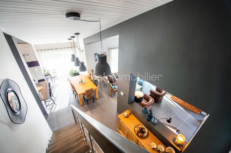 Maison d'architecte - 219 m² - 8 pièces