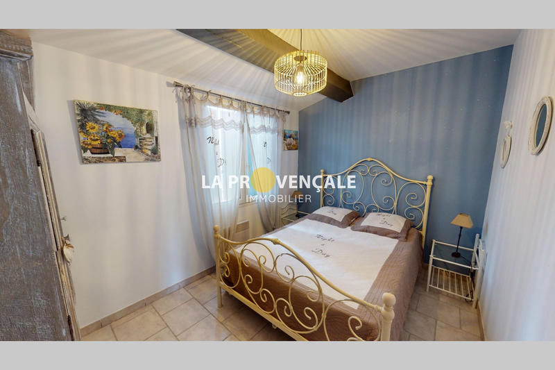 Maison - 168 m² - 10 pièces