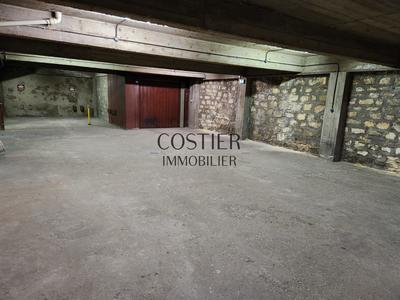 Parking / Garage - 10 m²