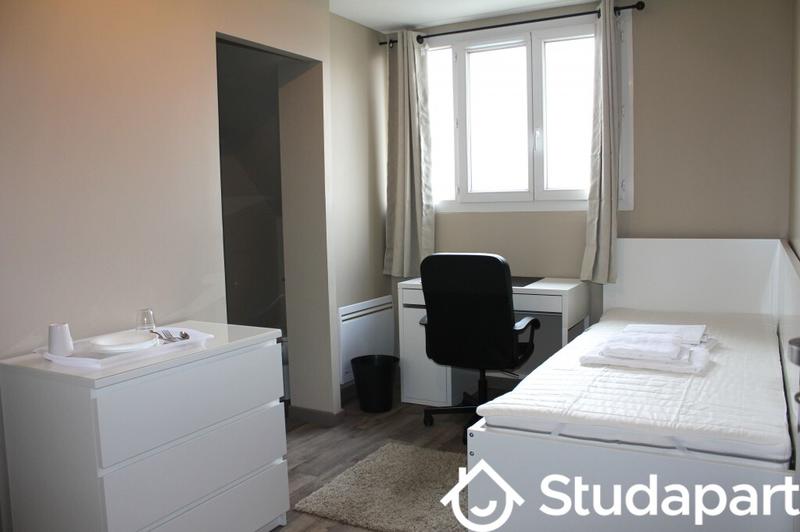 Chambre - 14 m² - 1 pièce