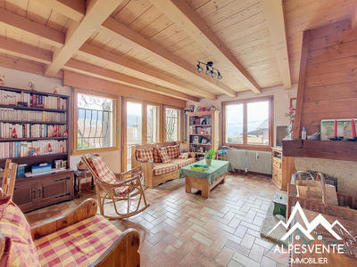 Maison - 117 m² - 7 pièces