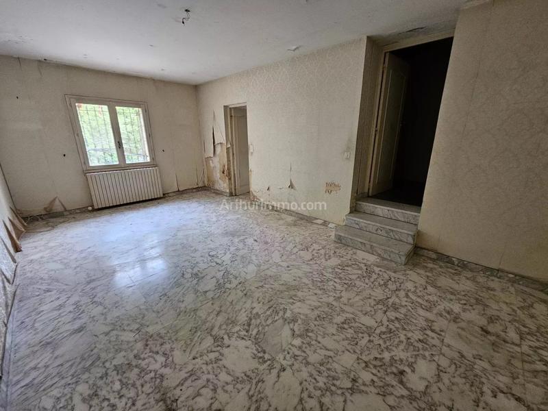 Maison - 200 m² - 7 pièces