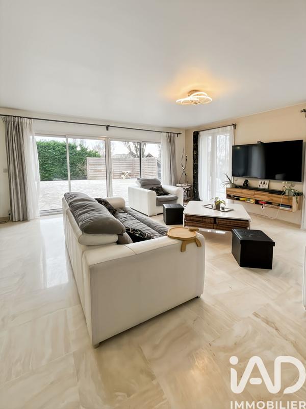 Maison - 165 m² - 8 pièces