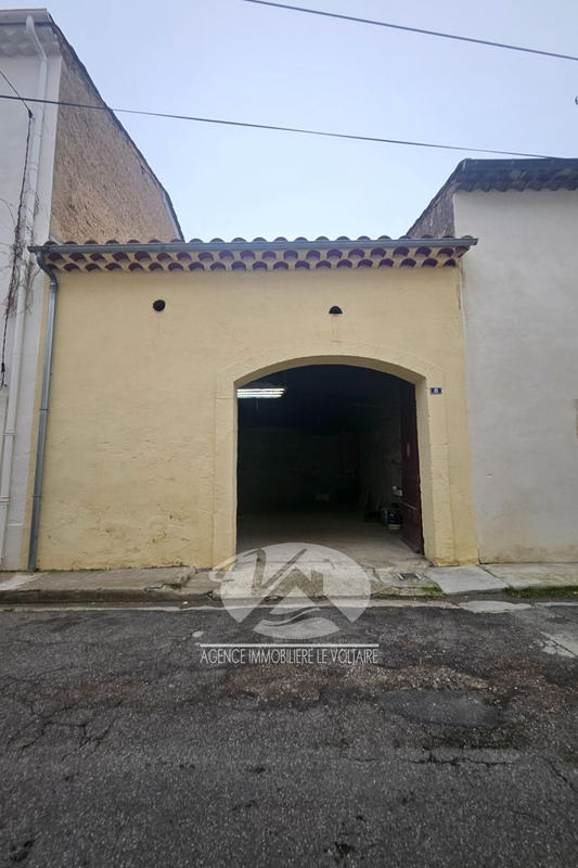 Parking / Garage - 49 m²