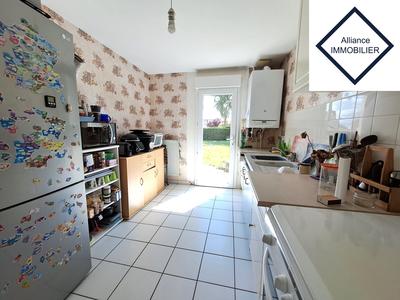 Maison - 94 m² - 6 pièces