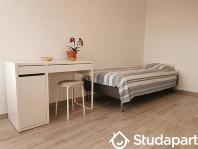 Chambre - 16 m² - 1 pièce