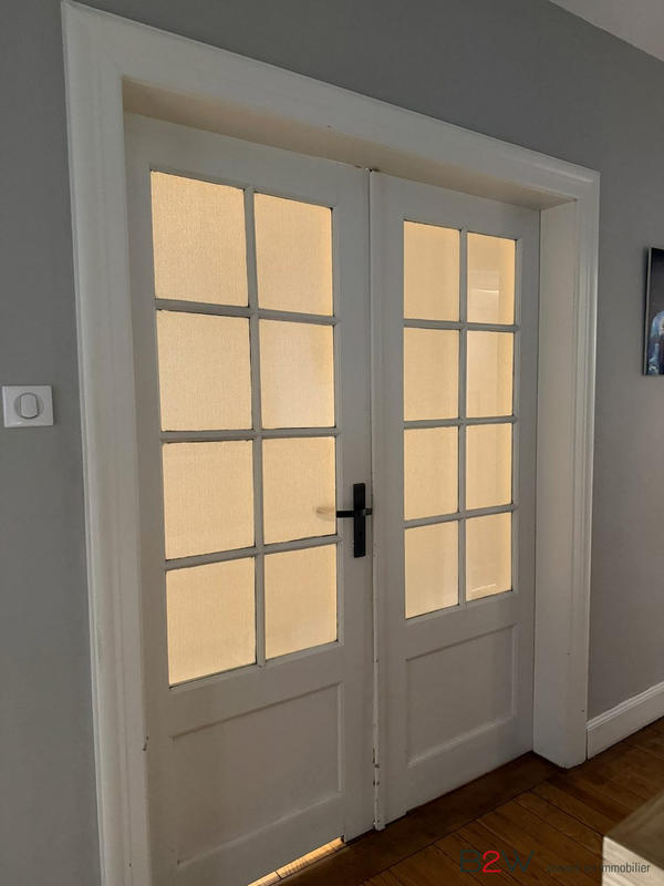 Bureau - 80 m² - 4 pièces