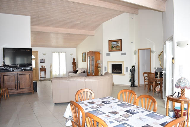 Maison - 180 m² - 5 pièces