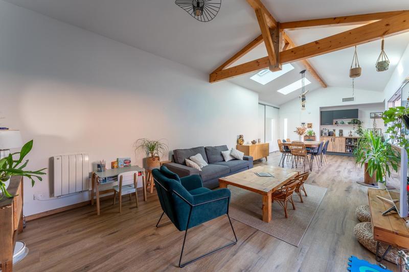 Maison - 105 m² - 4 pièces