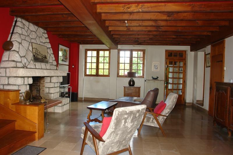 Maison - 211 m² - 6 pièces