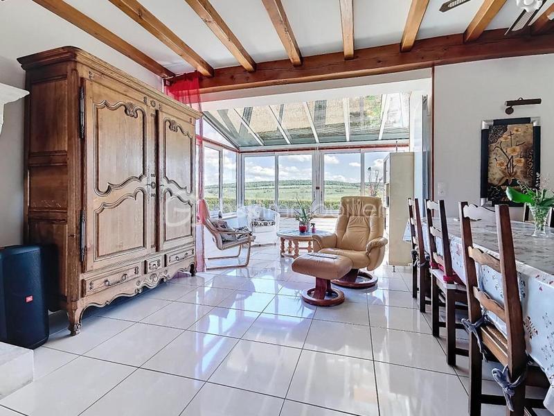 Maison - 201 m² - 6 pièces