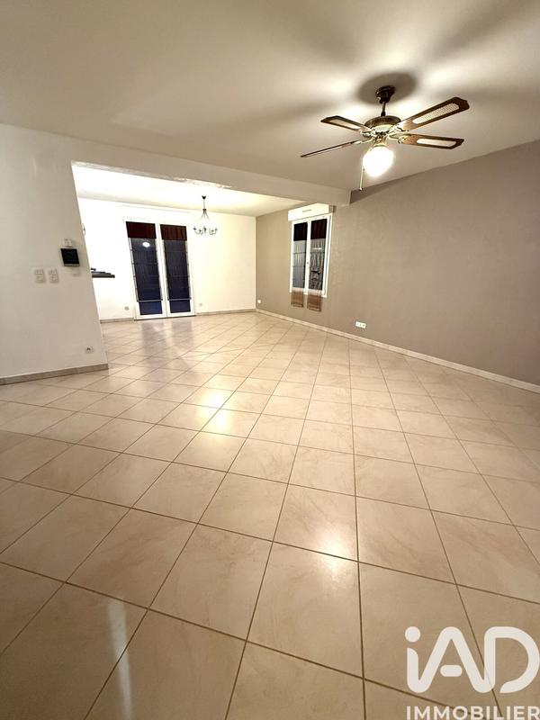 Maison - 200 m² - 8 pièces