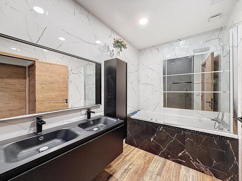 Appartement - 131 m² - 4 pièces