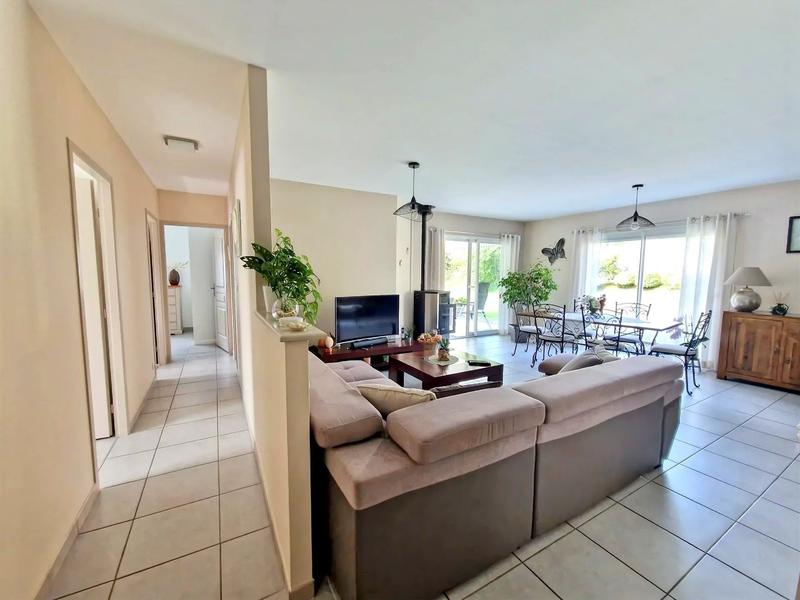 Maison - 110 m² - 4 pièces