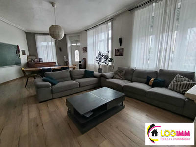 Maison - 203 m² - 10 pièces