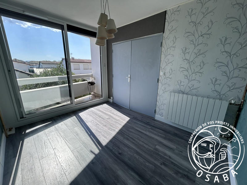 Appartement - 84 m² - 4 pièces