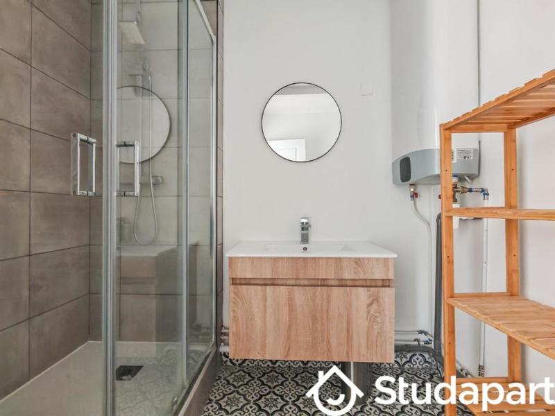 Chambre - 13 m² - 1 pièce