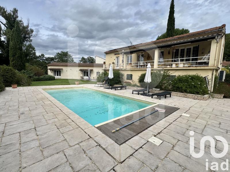 Maison - 160 m² - 5 pièces