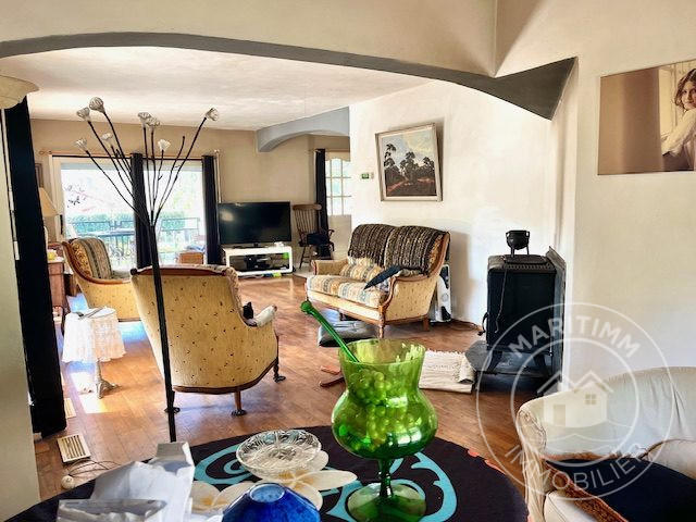 Maison traditionnelle - 149 m² - 7 pièces