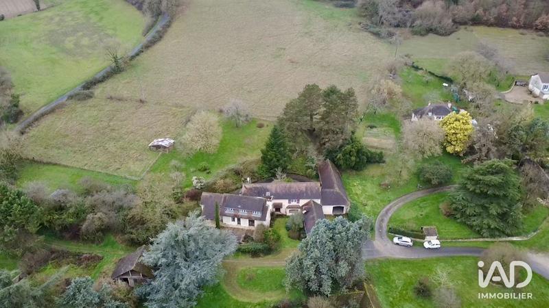 Maison - 310 m² - 6 pièces