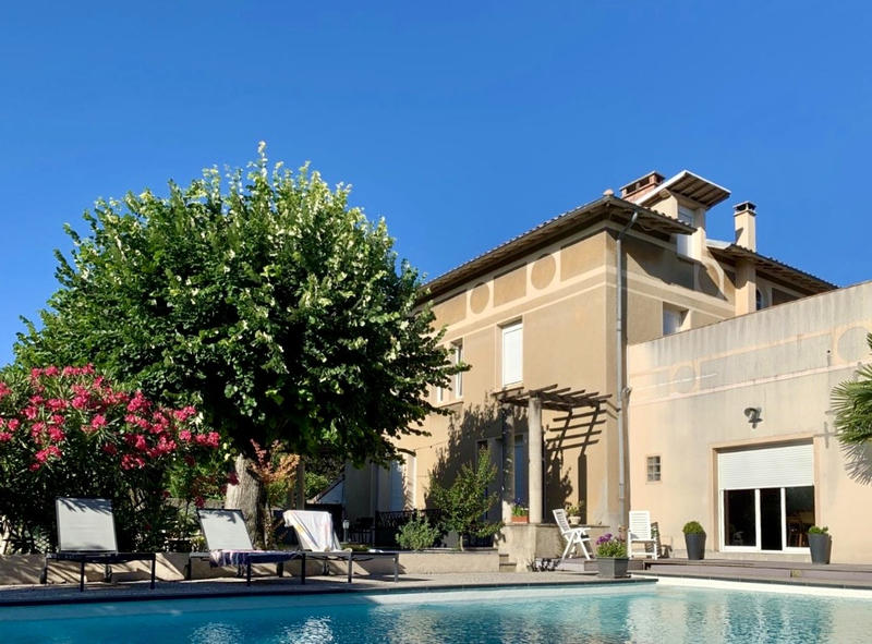 Maison - 262 m² - 10 pièces