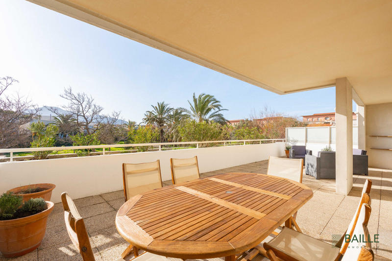 Appartement - 102 m² - 4 pièces