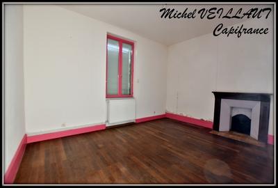 Maison - 95 m² - 8 pièces