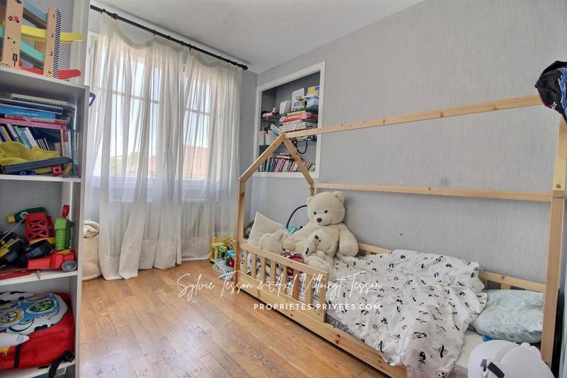 Maison - 94 m² - 4 pièces