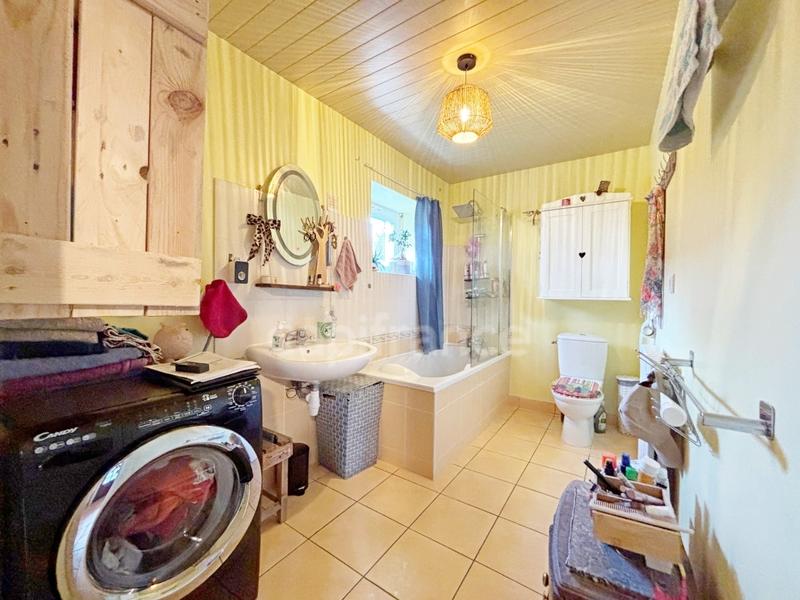 Maison - 96 m² - 5 pièces