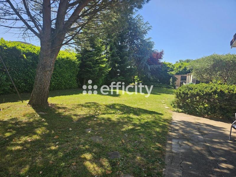 Maison - 187 m² - 5 pièces