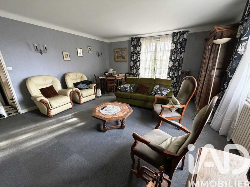 Maison - 196 m² - 8 pièces