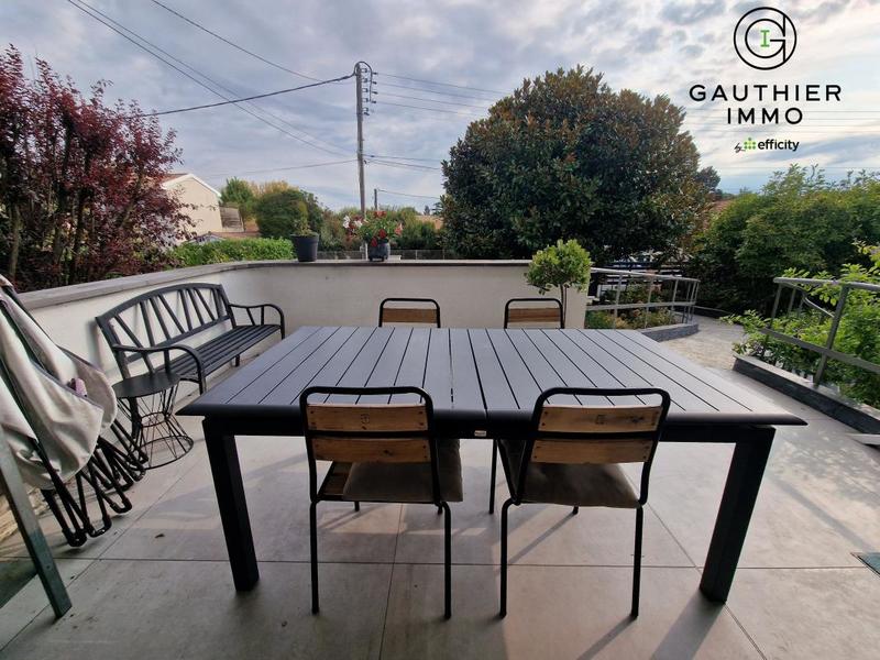 Villa - 182 m² - 6 pièces