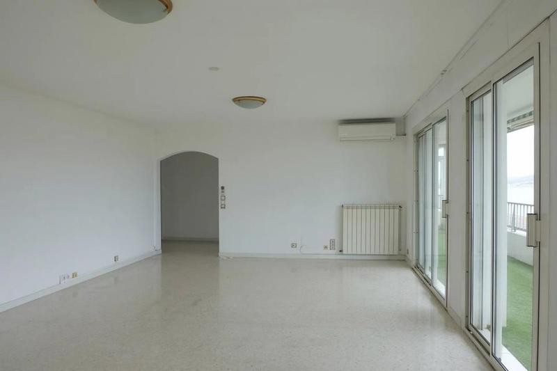 Appartement - 112 m² - 4 pièces