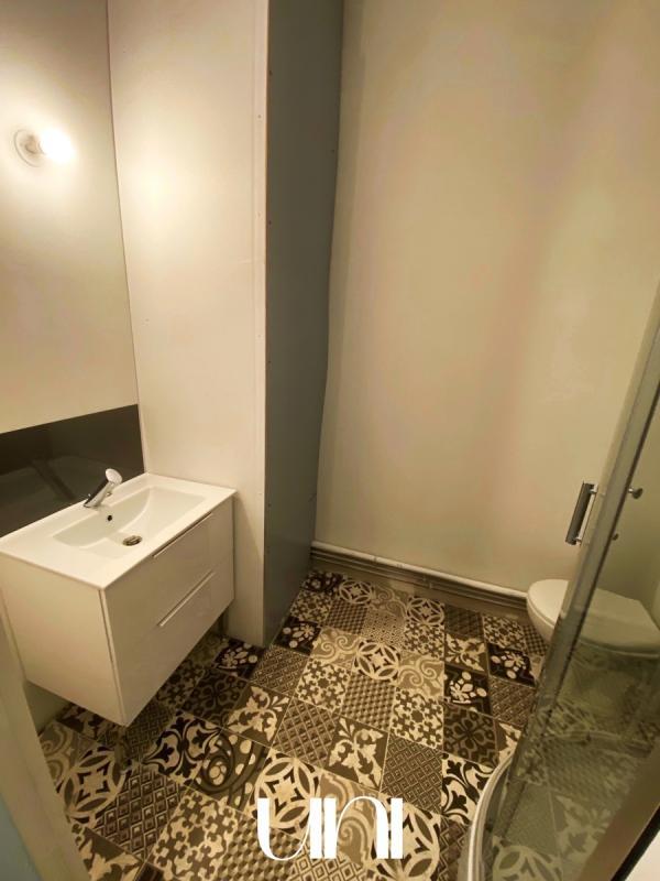 Bureau - 200 m² - 4 pièces