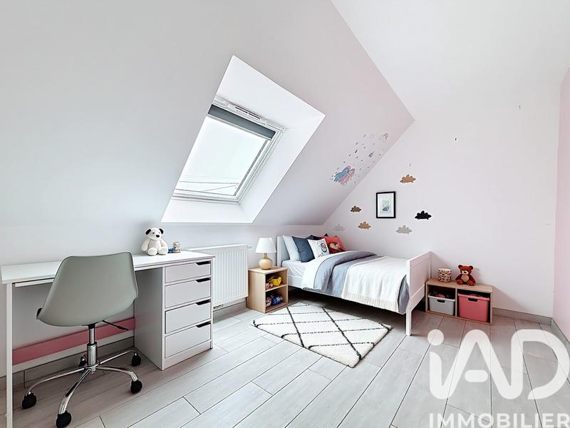 Maison - 93 m² - 4 pièces