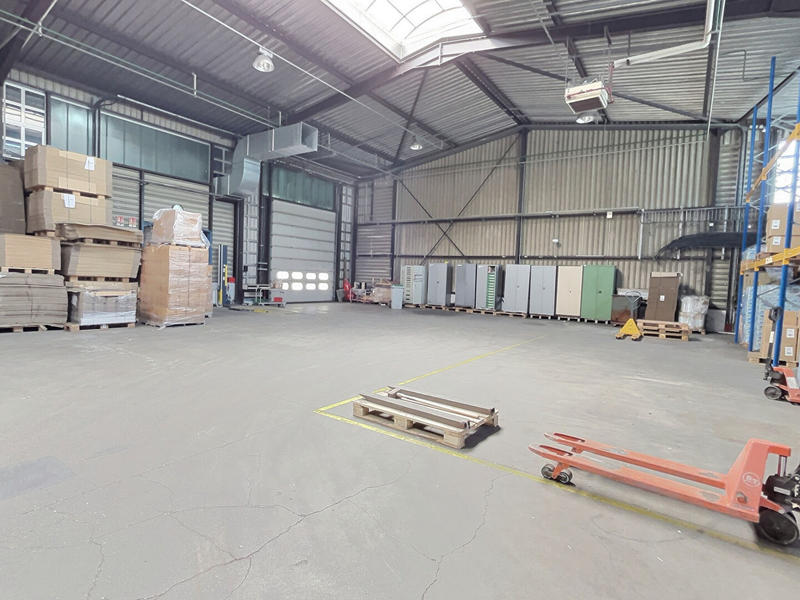 Local d'activité / Entrepôt - 4 500 m²