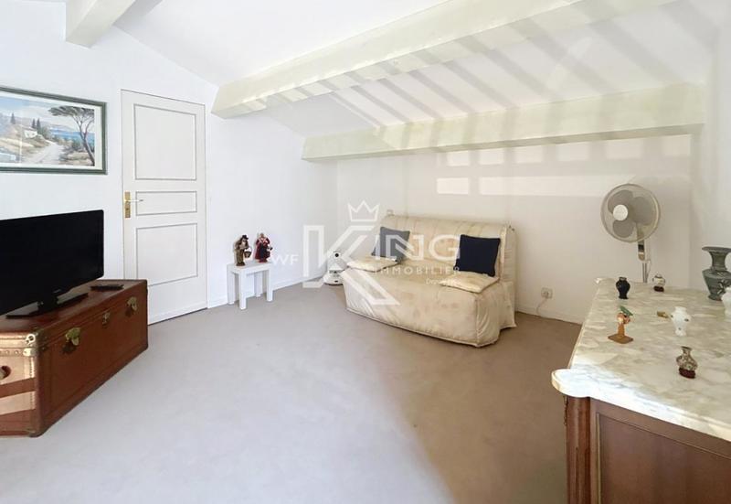 Appartement - 94 m² - 4 pièces