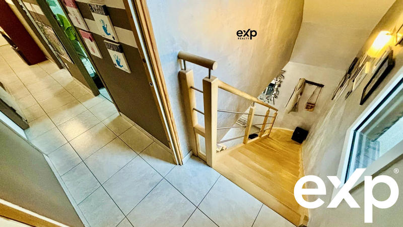 Maison traditionnelle - 124 m² - 7 pièces