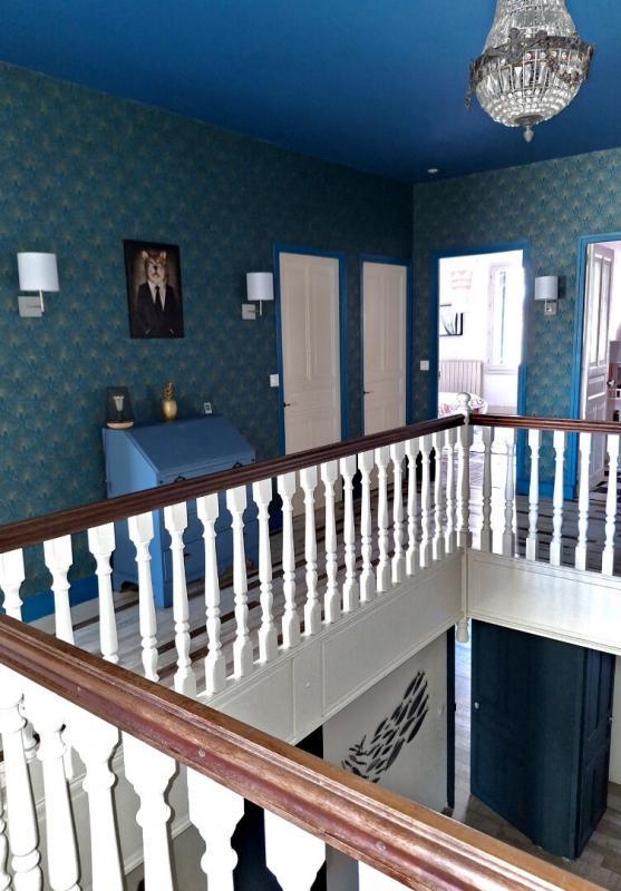 Demeure - 260 m² - 8 pièces