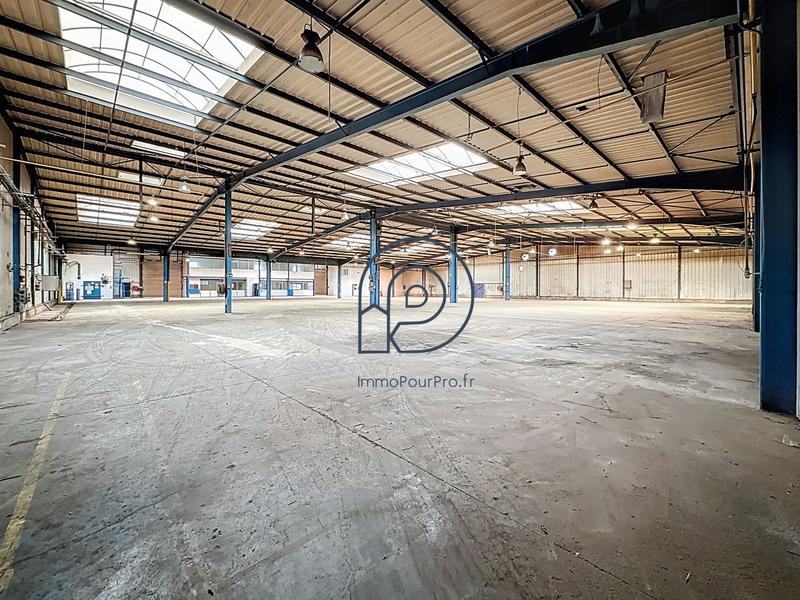 Local d'activités - 3 870 m²