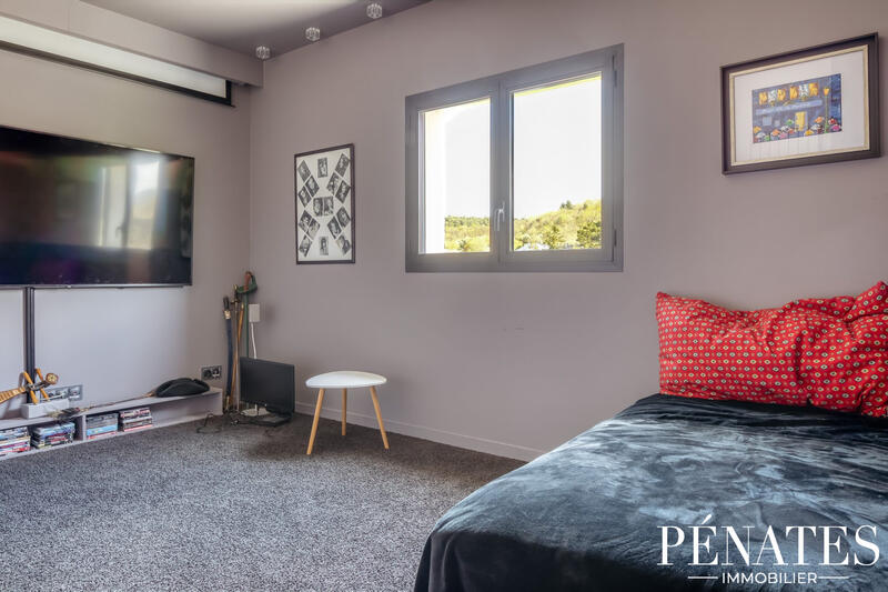 Villa - 338 m² - 8 pièces