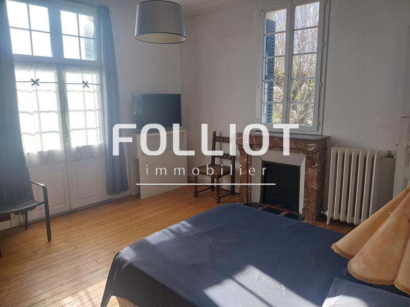 Maison - 200 m² - 10 pièces