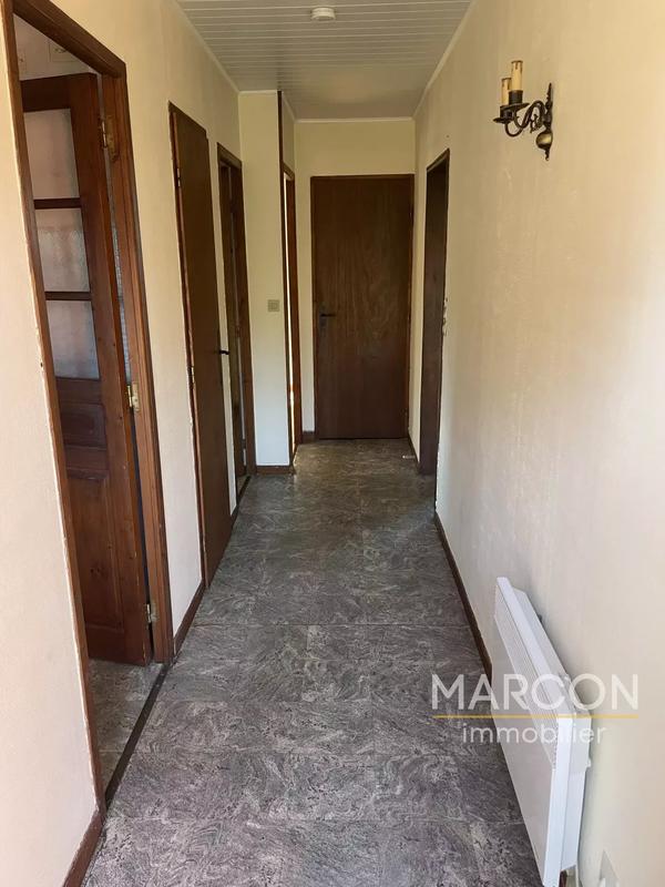 Maison - 94 m² - 5 pièces