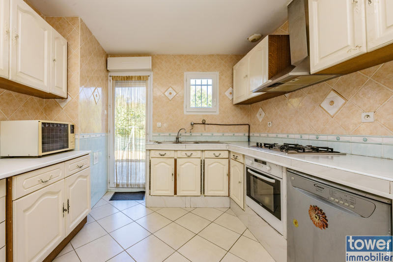 Maison - 111 m² - 5 pièces