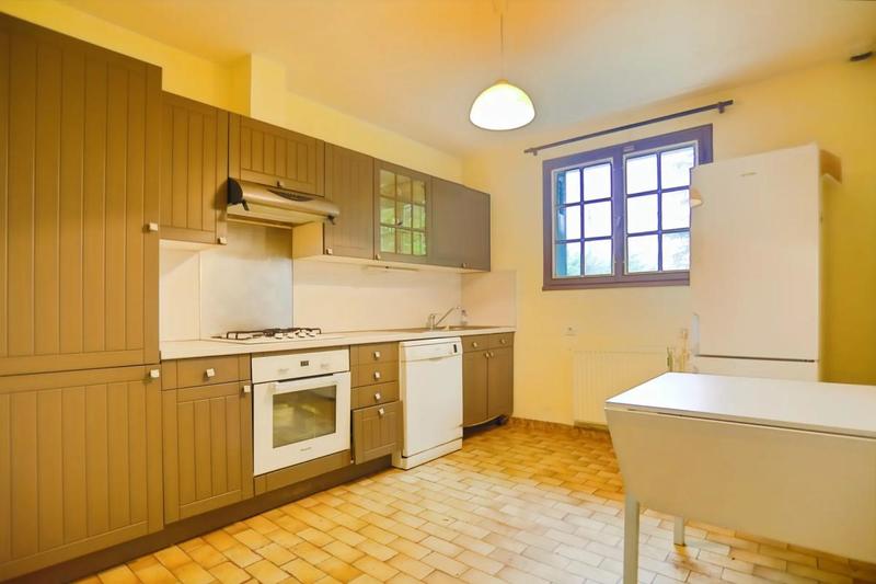 Maison - 95 m² - 5 pièces