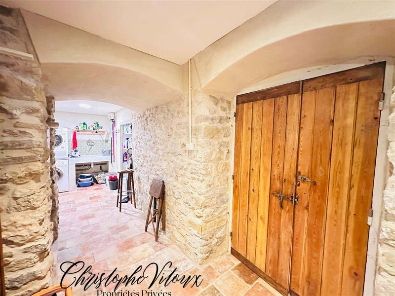 Propriété - 240 m² - 7 pièces