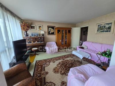 Appartement - 80 m² - 4 pièces