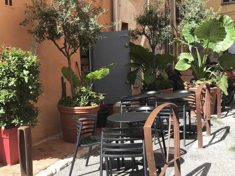 Fonds de commerce - 75 m²