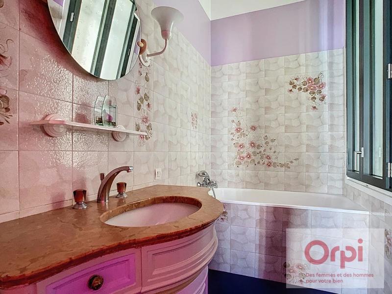 Maison - 188 m² - 6 pièces