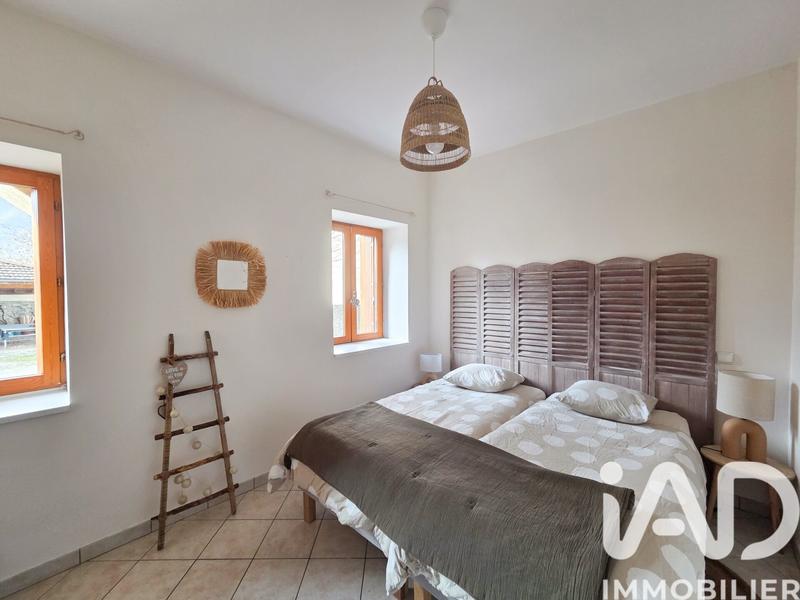 Maison - 160 m² - 8 pièces